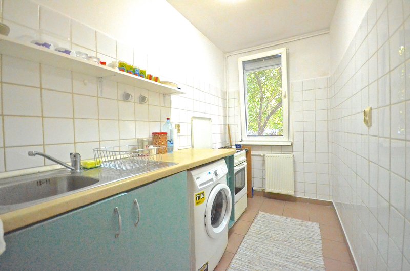 Berceni, Carrefour Huedin